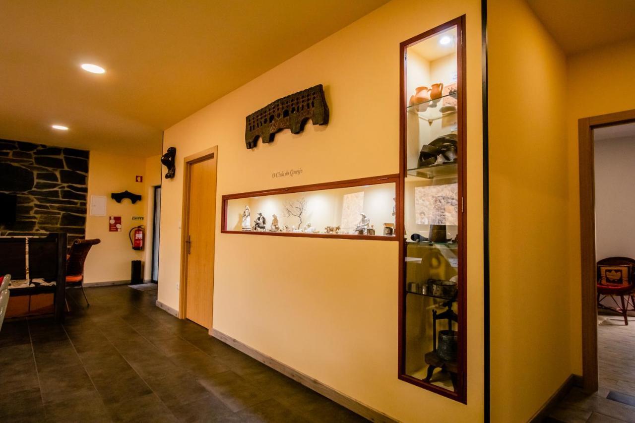 A Queijaria Hotel Barreira  ภายนอก รูปภาพ